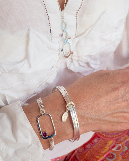CHRISTIE - Garnet Rhodolite Silver Strand Bracelet